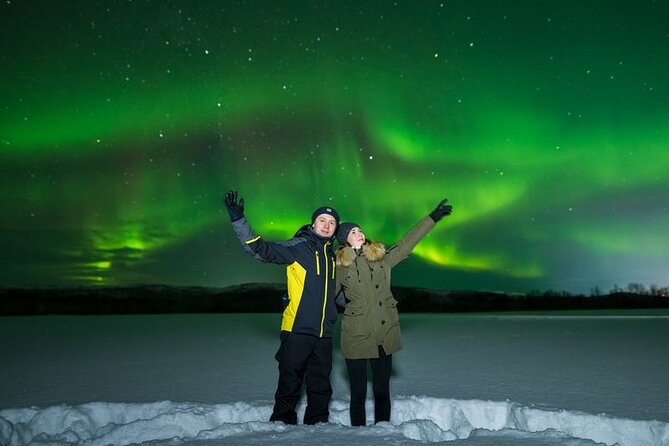 Levi: Aurora Borealis Tour and Stargazing Experience - Campfire Time on Ice: Food, Hot Drinks, and a Warm Shelter