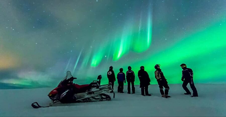 Levi: Northern Lights Snowmobile Safari and Campfire Picnic - Learning the snowmobile fast, safely, and without panic