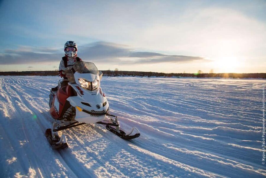 Levi: Twilight Snowmobile Safari & Stargazing Experience - The secret stop and photo timing: where the magic pauses