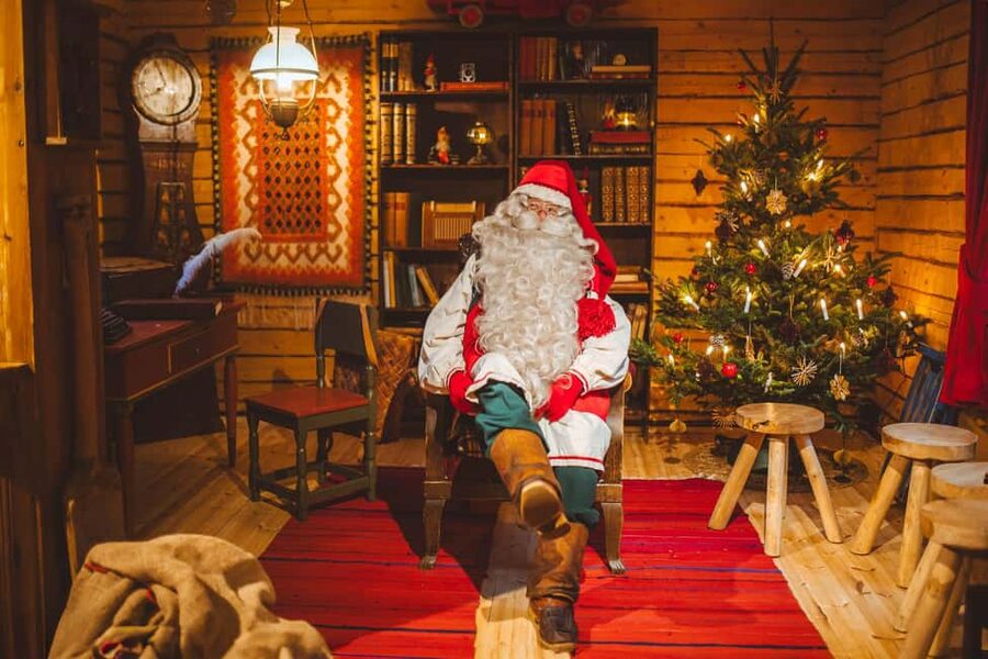 Magical Private Santa Visit, Reindeer Ride & Elf Workshops - Elf-led workshops: gingerbread baking and a Christmas card
