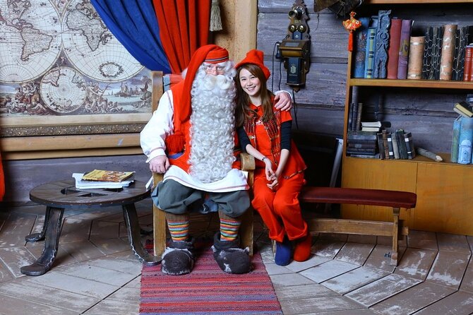 Meet Santa Claus & Santa's Reindeer Ride & Greet Huskies - Sending postcards from Santa’s official post office
