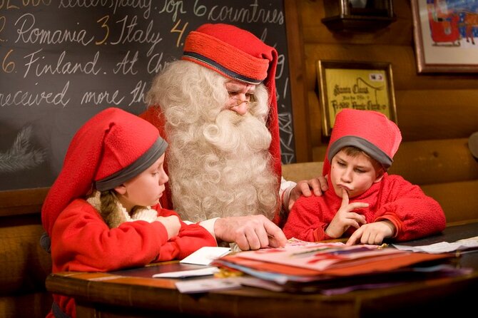 Meet Santa Claus & Santa's Reindeer Ride & Greet Huskies - Husky greet and the 500 m Arctic forest ride