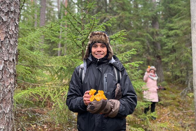 Mushroom Hunting in a National Park - Getting to the start: Kiasma makes Helsinki feel close