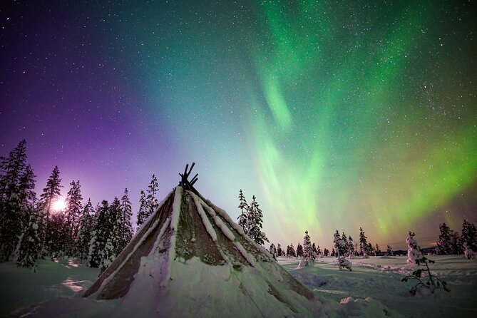 Night Snowshoeing Adventure under the Northern Lights - The Warm Break: Finnish Campfire Snack and Real Fire-Making