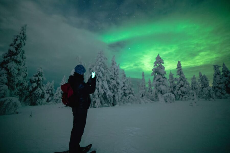 Night Snowshoeing Lapland Experience - What to wear for a 3-hour Arctic night (so you enjoy it)