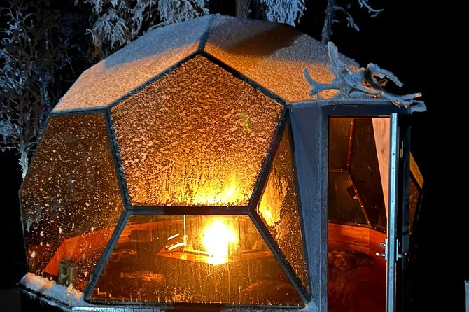 Northern Lights dinner in a Glass Igloo - Pickup, travel, and the build-up to dinner