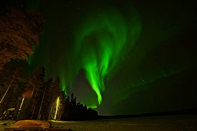 Northern Lights Hunting in Lappish old cottage - Group size, comfort, and the small-group promise