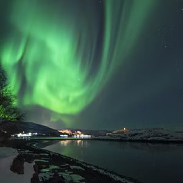 Northern Lights Hunting with Aurora Workshop - Photography in the cold: practical camera tips that actually help