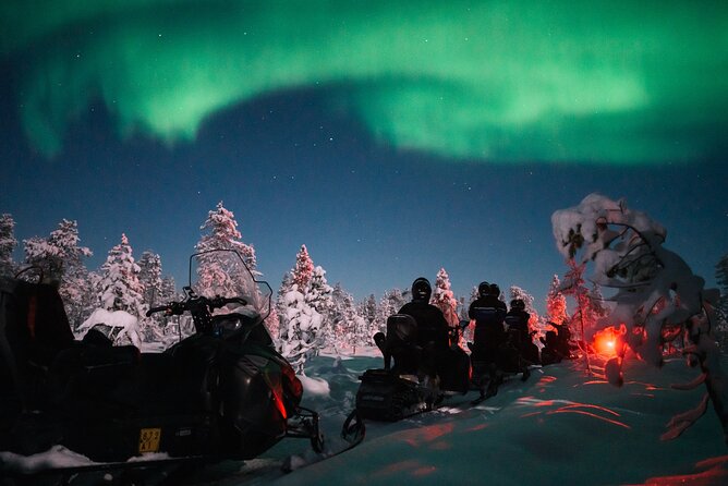 Northern lights safari by snowmobile - Why a snowmobile aurora hunt is a different kind of Northern Lights tour