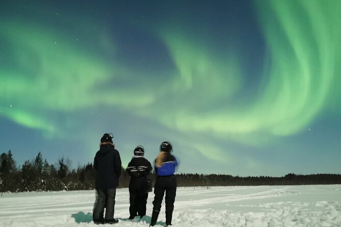 Northern Lights Sledge Ride - Gear checklist for Lapland cold, plus a layer plan that works