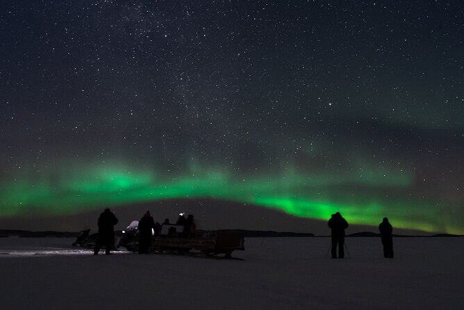 Northern lights tour to Lake Inari from Ivalo, Reindeers & Dinner - Getting from Ivalo to the quiet Arctic, plus the gear check