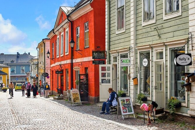 Porvoo Old Town & Riverside Heritage Guided Tour from Helsinki - Key Things You’ll Notice on This Porvoo Tour