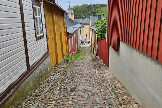 Porvoo Old Town & Riverside Heritage Guided Tour from Helsinki - Porvoo Old Town with Sergio: medieval streets with real personality