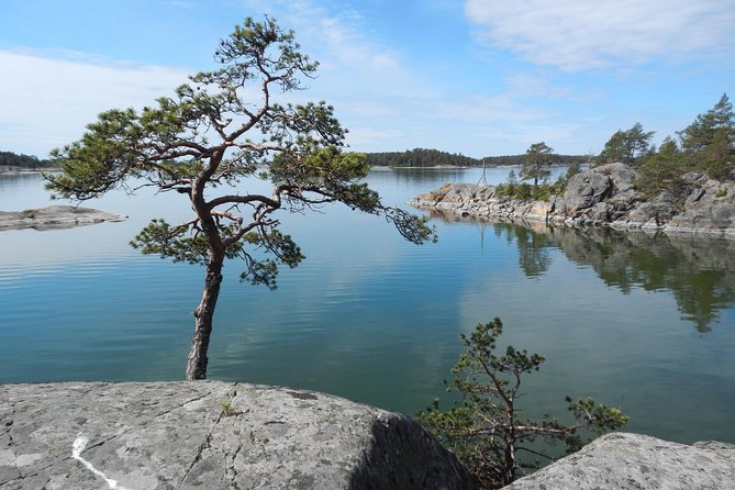 Private Boat Excursion into The Archipelago of Tammisaari - Cruising the channels at various speeds, and how to watch smarter
