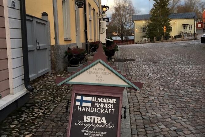 Private Helsinki Tour Highlights & Visit Porvoo City 1346 - Church Stops and Views: Uspenski and Helsinki Cathedral on a Tight Window