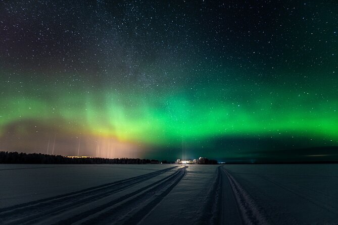 Private Northern Lights Photography Hunting - Aurora photography help, fire breaks, and staying warm for hours