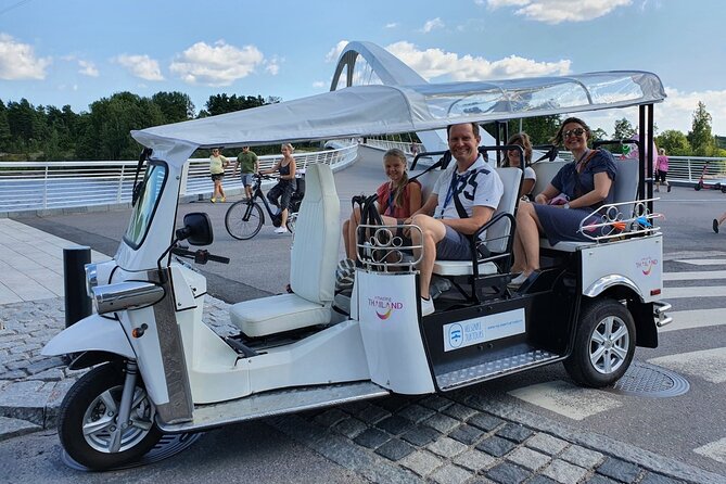 Private TukTuk guided Tour in Helsinki 2,5 hrs - Getting oriented fast: Helsinki Cathedral and the historic center feel