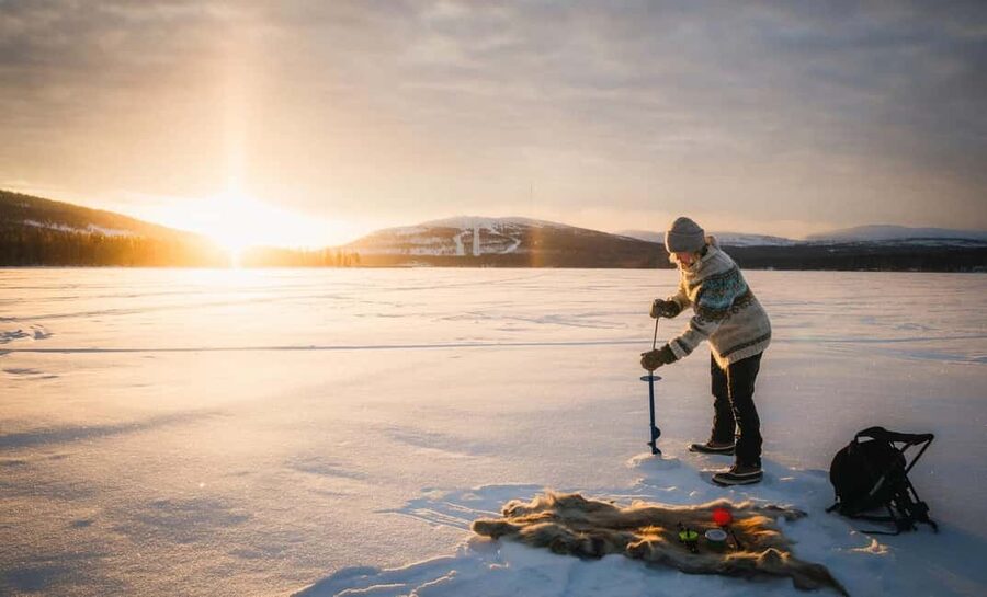 Pyhä: Ice Fishing Experience at Frozen Lake - Gear is included, so you can travel lighter