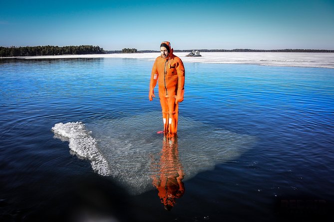 Redrib Ice Experience - The island stop and snowy hike: short enough to enjoy, not so short you miss it