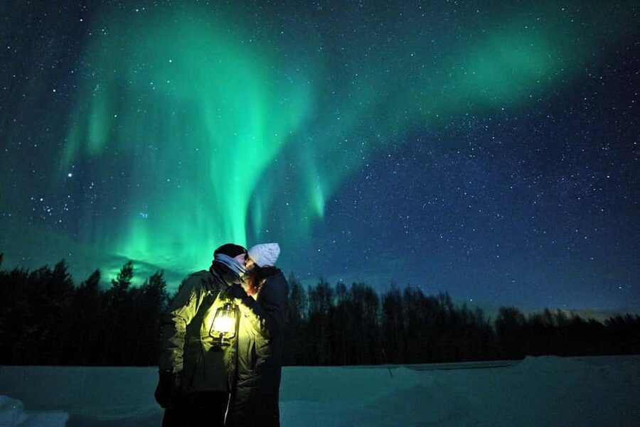 Rovaniemi:%100 Money Back Guarantee Northern Lights Hunting - What to Pack for Arctic Comfort (No, You Cannot Wing It)