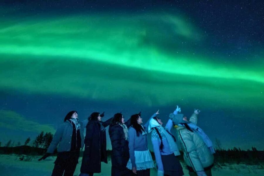 Rovaniemi:%100 Money Back Guarantee Northern Lights Hunting - Unlimited Mileage Changes the Odds (and the Feel of the Night)
