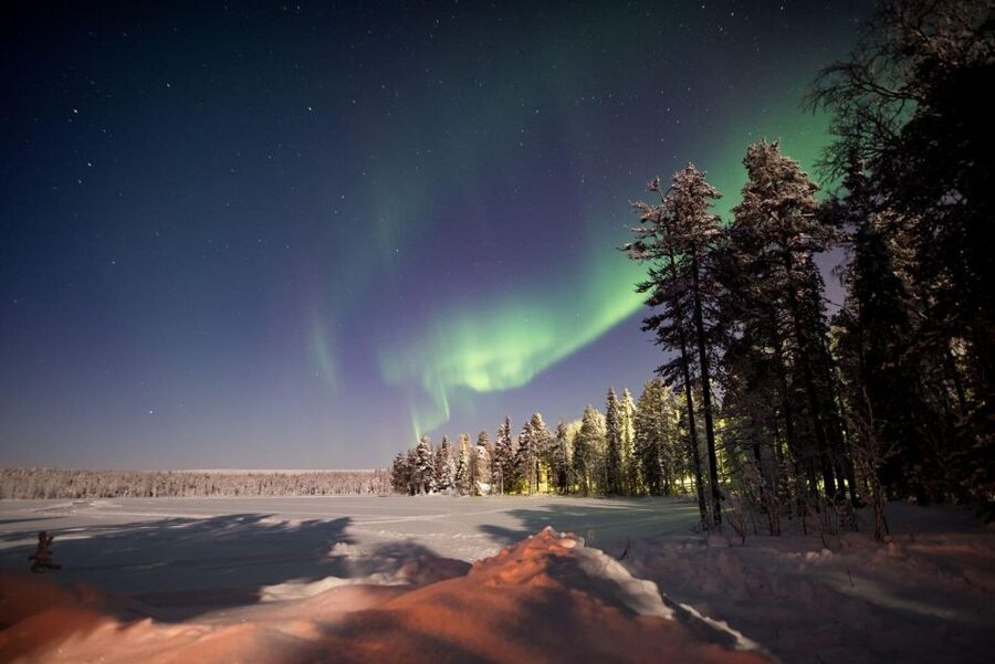 Rovaniemi: Arctic Ice Floating and Northern Lights Tour - The open fire warm-up, why it’s more than a snack break