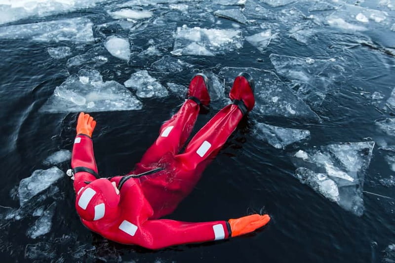 Rovaniemi: Arctic Ice Floating Experience - Arctic Ice Floating in Rovaniemi: What the Experience Feels Like