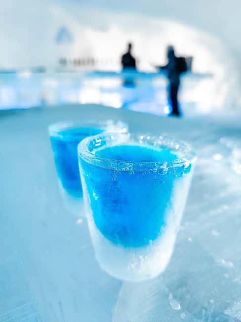 Rovaniemi: Arctic SnowHotel Tour and Dinner with Transfers - Northern Lights and photography rhythm, without chasing
