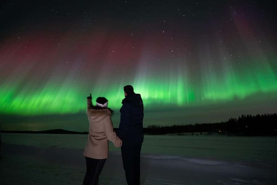 Rovaniemi: Aurora Hunt - Free Photos, 100% Guaranteed Refund - Why this Rovaniemi aurora hunt feels safer than most