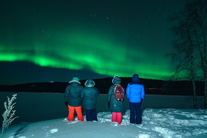 Rovaniemi: Aurora Hunt with Photograph & money back guarantee - Waiting isn’t wasted time, it’s part of the show