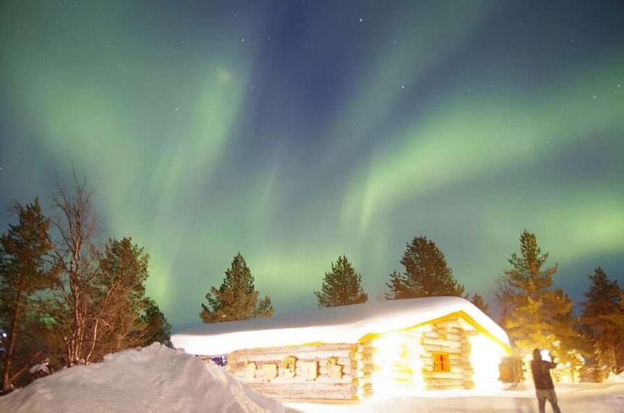 Rovaniemi: Aurora Hunting Photography Tour(98% Success Rate) - Open-fire Lappish BBQ: cozy warmth, not a full dinner
