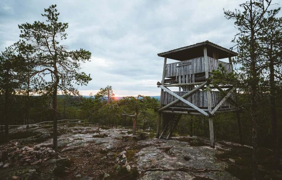 Rovaniemi: Auttiköngäs Waterfall Hike & Wilderness BBQ - Reaching the 16-meter waterfall: why the timing and pace matter