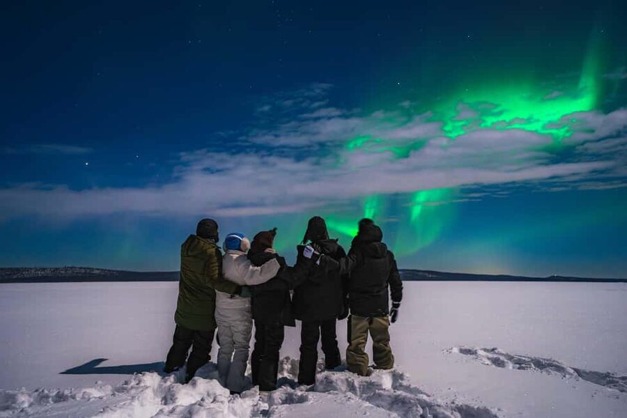 Rovaniemi: Best & Original Aurora Experience with Pro Photos - Secret stops and night photography: what each moment is for