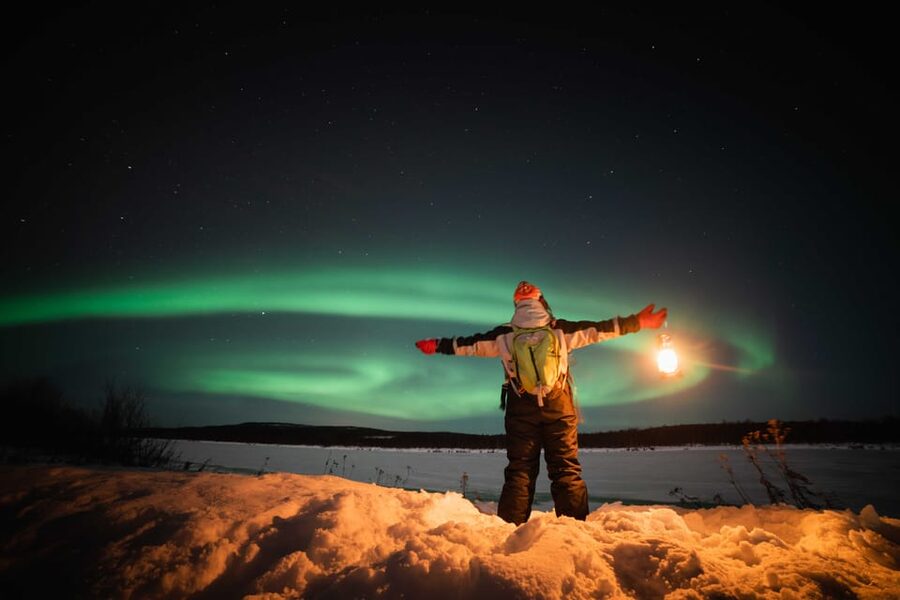 Rovaniemi: Best & Original Aurora Experience with Pro Photos - Guides who hunt with patience, not panic