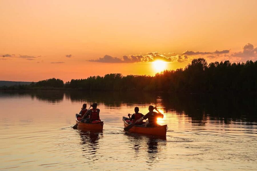 Rovaniemi: Canoe Trip under the Midnight Sun - What you wear, what you bring, and how not to get soaked