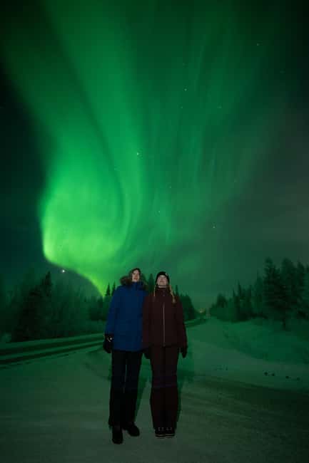 Rovaniemi: Coffee under Northern Lights & Professional Photo - Forecast-Driven Driving, Up to 800 km If Needed