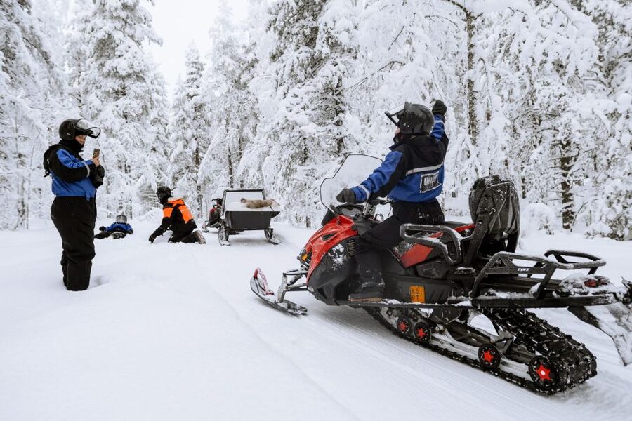Rovaniemi: Easy Snowmobile Safari - Santa Claus Village pickup and timing, so you don’t lose ride time
