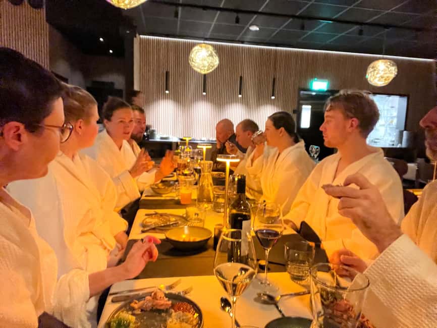 Rovaniemi: Forest Spa, Outdoor hot tubs and bathrobe dinner - Rovaniemi Forest Spa at Invisible Forest Lodge: A simple 4-hour winter reset
