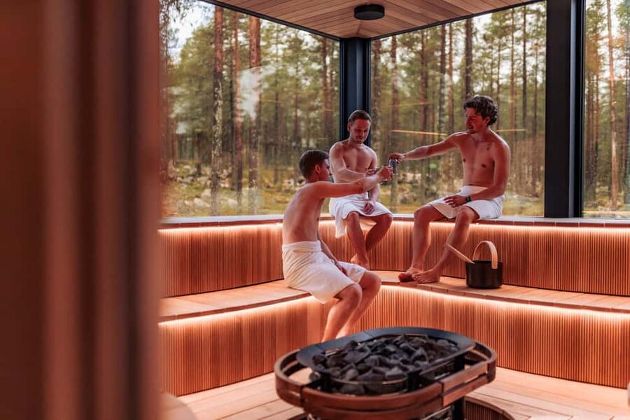 Rovaniemi: Forest Spa, Outdoor hot tubs and bathrobe dinner - Price and value: is $194 per person a smart spend?