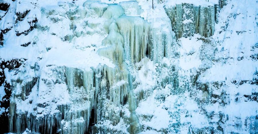Rovaniemi: Frozen Waterfalls of Korouoma Canyon & Pro Photos - Who this tour is best for, and who should skip it