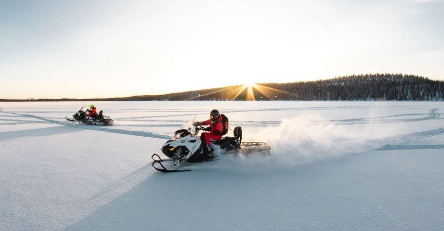 Rovaniemi: Full-Day Snowmobile Safari into the Wilderness - Safety and insurance: the rules you should read twice