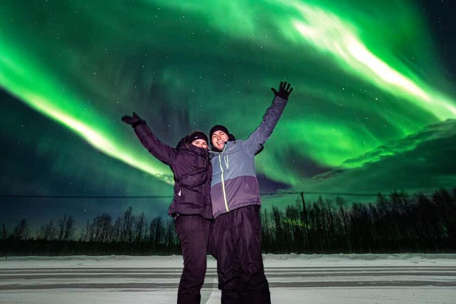 Rovaniemi: Guaranteed Aurora Hunt with Local Guides & Photos - Price and value: why $105 can be a good deal for Lapland