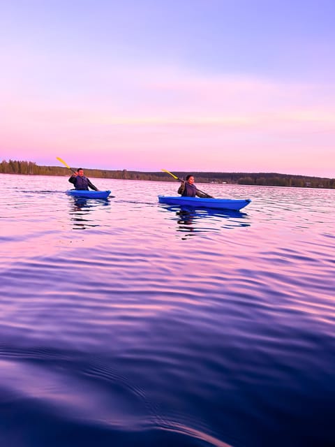 Rovaniemi: Guided Wilderness Kayaking Adventure - Aurora timing on an evening paddle: what luck looks like