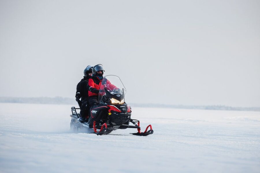 Rovaniemi: Ice Fishing & Snowmobile Safari Combo Day - Snowmobile Safari: Panoramas, Photo Stops, and a Real Feeling of Adventure