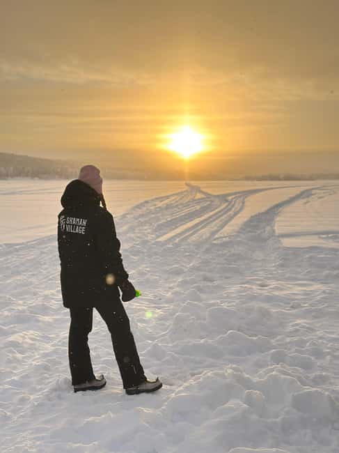 Rovaniemi: Ice Fishing The Finnish Way - Ice fishing on the Ounasjoki River, where quiet is the main event