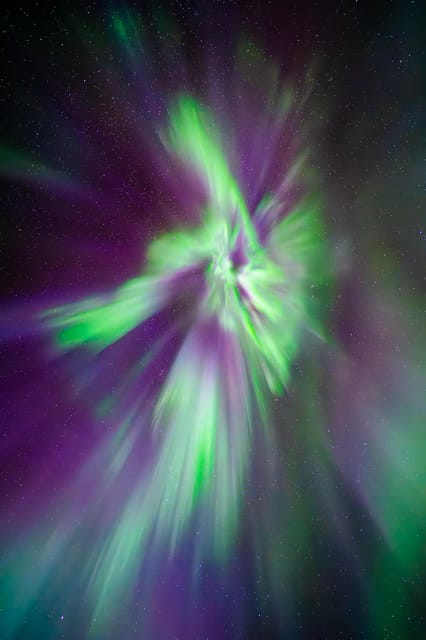 Rovaniemi: Ice Floating Experience with Northern lights - The 30-minute break: warm drink, cookies, and a calmer reset