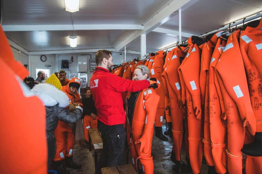 Rovaniemi: Icebreaker Cruise with Ice Floating and Transfer - Walking on Sea Ice: The Moment You Stop Thinking and Start Footing