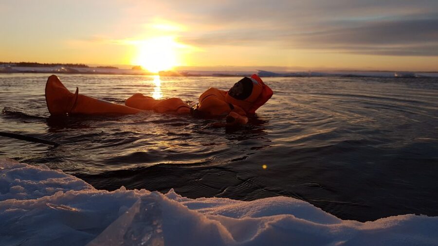 Rovaniemi: Icebreaker Cruise with Ice Floating and Transfer - Transfers, Timing, and When Crowds Feel Like a Factor