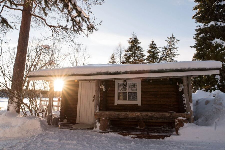 Rovaniemi: Lappish Evening Experience with Dinner - Heading to the Arctic lake: where the night actually feels Lapland