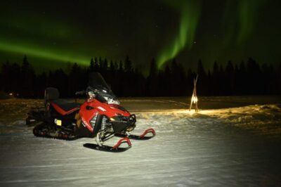 Night Snowmobile Tour